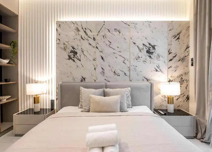 Luxurious High-End Central Grand Residence Next To The Basilica