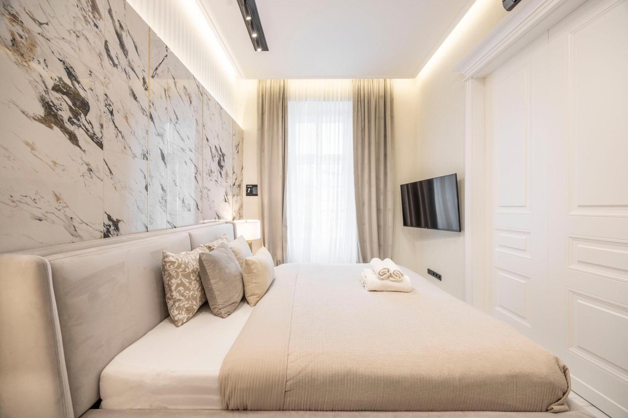 Luxurious High-end Grand Next To The Basilica דירה *