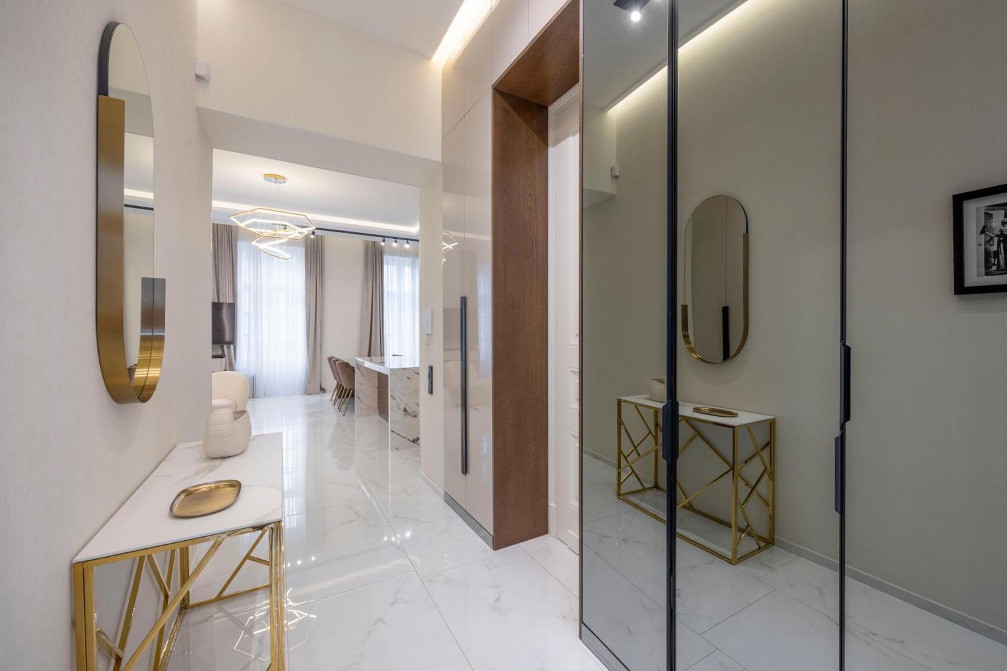 Luxurious High-end Grand Next To The Basilica בודפשט