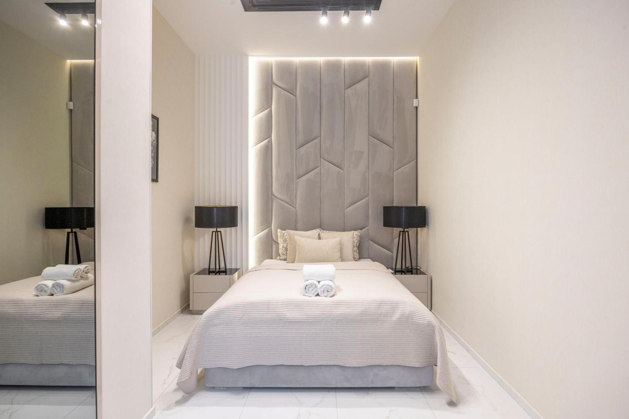 Luxurious High-end Grand Next To The Basilica דירה